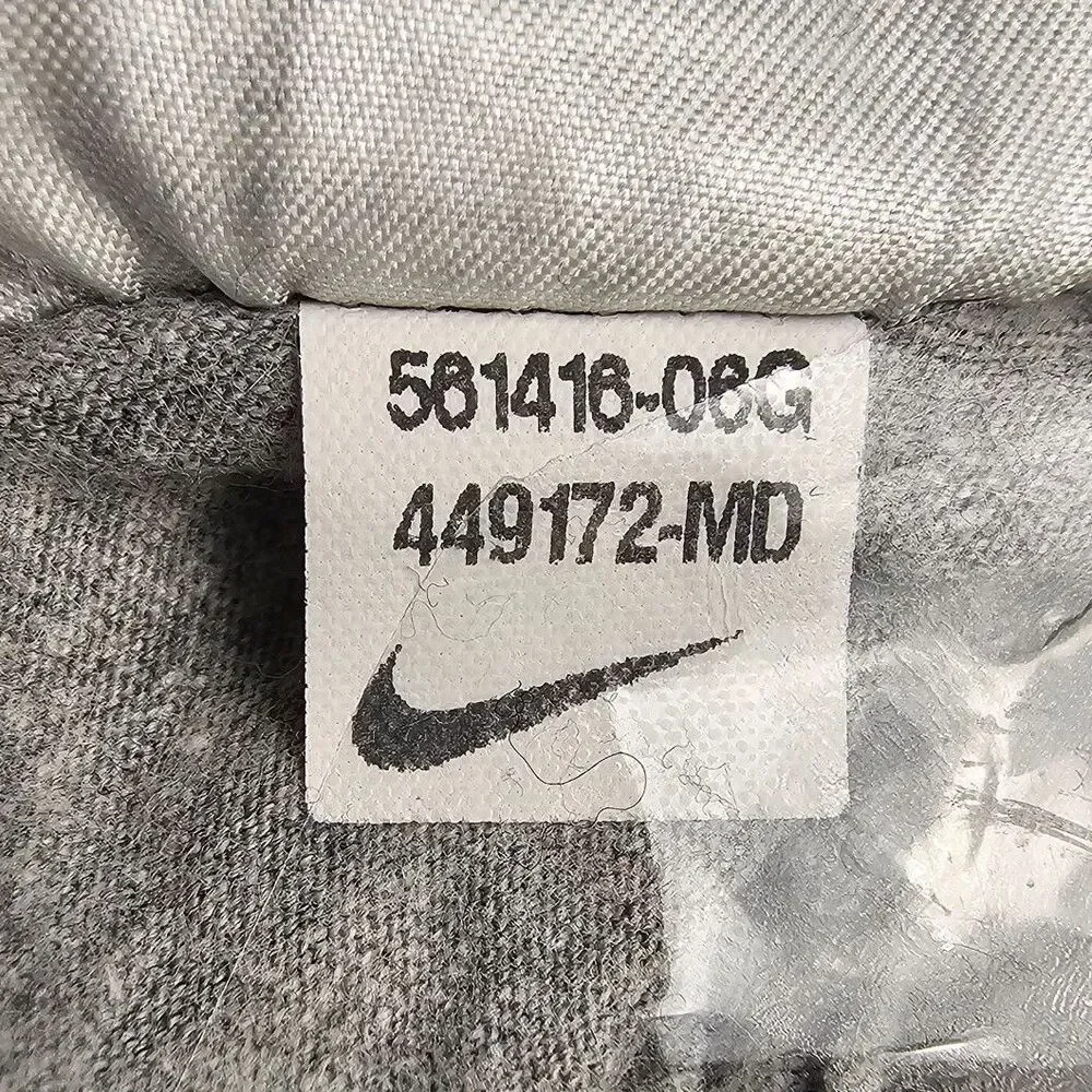 Nike Victory Graphic Tee Mens Medium Gray Athletic Swoosh Logo Shirt